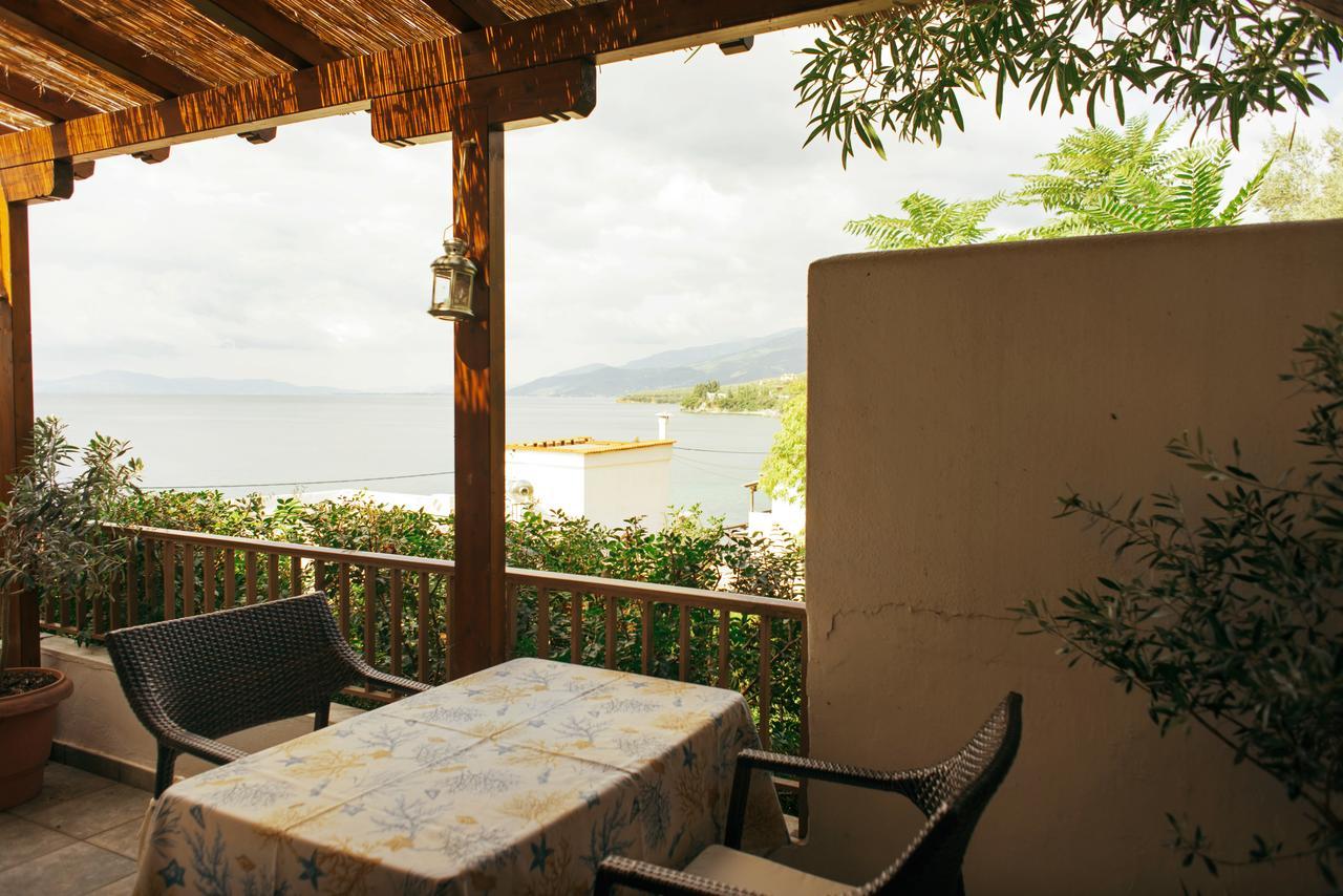 Faros Hotel Афиссос Экстерьер фото